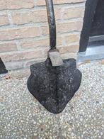 Ouderwetse spade, Ophalen