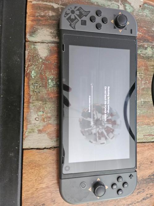 Monster Hunter switch, monsterhunter pro controller, amiibo, Spelcomputers en Games, Spelcomputers | Nintendo Switch, Zo goed als nieuw