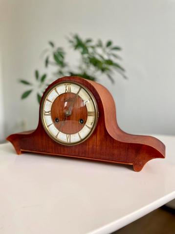 Wuba Retro Pendule Tafelklok met Sleutel beschikbaar voor biedingen