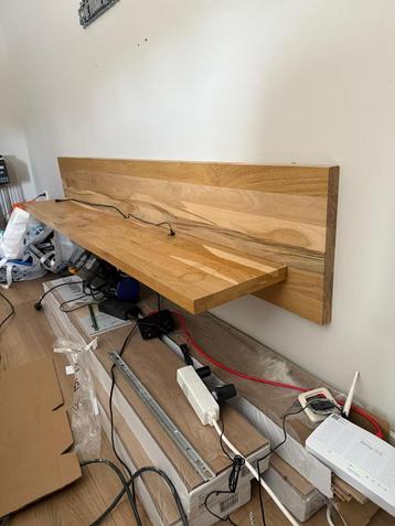 Eikenhouten tv meubel beschikbaar voor biedingen