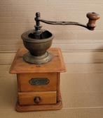 Oude, (bijna) antieke houten koffiemolen, Ophalen of Verzenden