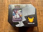 Celebrations: Dark Sylveon V Big Tin (Sealed), Ophalen of Verzenden, Nieuw