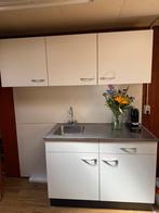 Keukentje geheel met kastjes goede staat, Huis en Inrichting, Ophalen, Gebruikt, Wit, Enkelwandige keuken
