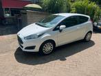 Ford Fiësta 1.25 44KW 3DR 2015 Wit airco, Stof, 4 cilinders, Wit, Handgeschakeld