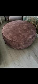 Oudroze poef hocker room 108 nieuwstaat, Huis en Inrichting, Banken | Voetenbanken en Poefen, Ophalen, Rond, 100 tot 125 cm, Zo goed als nieuw