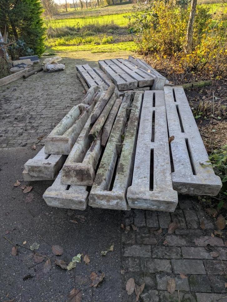 Veerooster, Dieren en Toebehoren, Stalling en Weidegang, Stalling, 4 paarden of pony's of meer