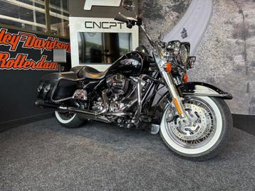 Harley-Davidson FLHRCI Road King Classic 103 (bj 2015) beschikbaar voor biedingen
