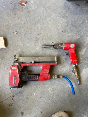 Luchtgereedschap set - tacker en hamer beschikbaar voor biedingen