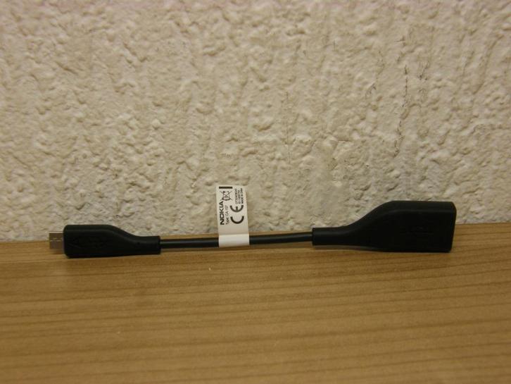 Nokia CA-157 Adapterkabel voor de USB-geheugenapparaten, Telecommunicatie, Mobiele telefoons | Nokia, Zo goed als nieuw, Zonder abonnement