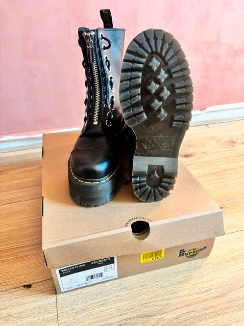 ZGAN: Dr. Martens Sinclair Hi Max, Kleding | Dames, Schoenen, Zo goed als nieuw, Zwart, Ophalen of Verzenden