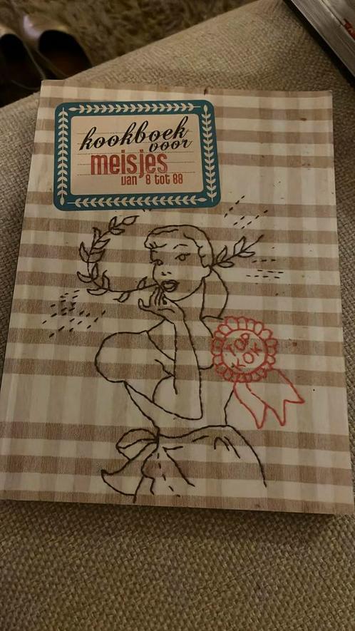 Marcel van Driel - Kookboek voor meisjes van 8 tot 88, Boeken, Kookboeken, Zo goed als nieuw, Azië en Oosters, Verzenden