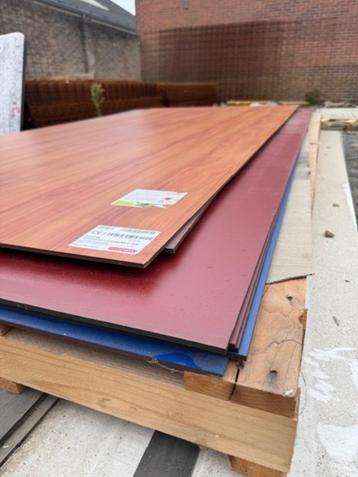 Diverse plaatmateriaal beschikbaar voor biedingen