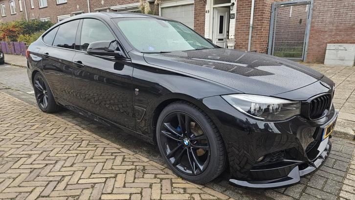 BMW 3-Serie GT 320i Xdrive 184pk Aut 2017 Zwart, Auto's, BMW, Particulier, 3-Serie GT, Benzine, C, Hatchback, Automaat, Origineel Nederlands