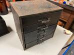 Metalen werkplaats ladenkast, Antiek en Kunst, Antiek | Gereedschap en Instrumenten, Ophalen of Verzenden