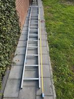 Te koop Aluminium ladder, Doe-het-zelf en Verbouw, Ladders en Trappen, Ophalen, Gebruikt, 4 meter of meer