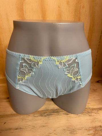 Prima donna rio slip maat 44 model deauville beschikbaar voor biedingen