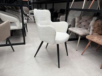 Wing Chair White Pearl Boucléstof op voorraad beschikbaar voor biedingen