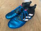 Adidas voetbalschoenen 42 2/3, Sport en Fitness, Voetbal, Maat XS of kleiner, Ophalen of Verzenden, Gebruikt, Schoenen