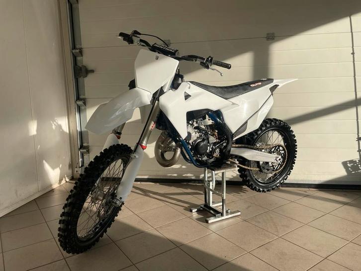 Husqvarna TC125 2020 - Perfecte crossmotor!, Fietsen en Brommers, Brommers | Crossbrommers, Zo goed als nieuw, Overige merken