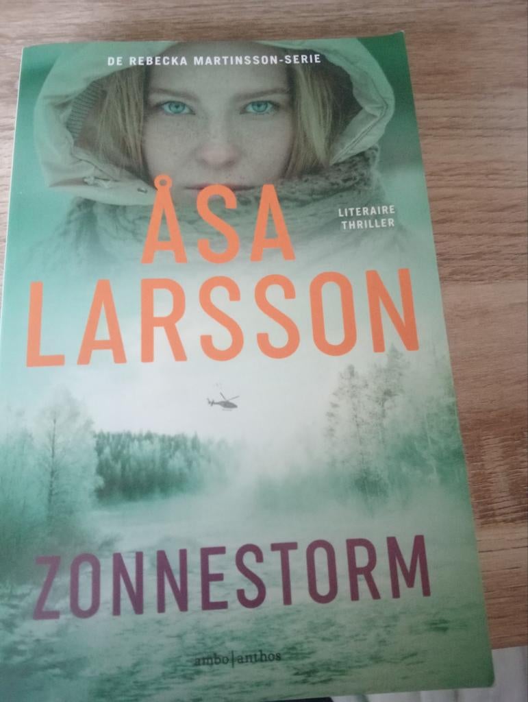 Zonnestorm/ Asa Larsson, Boeken, Ophalen of Verzenden, Zo goed als nieuw