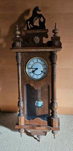 Ouderwetse klok met slagwerk, Antiek en Kunst, Antiek | Klokken, Ophalen of Verzenden
