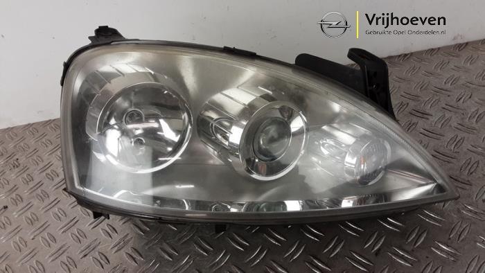 Koplamp rechts van een Opel Corsa (Corsa C 00-), Auto-onderdelen, Verlichting, Opel, Gebruikt, 3 maanden garantie, Ophalen of Verzenden