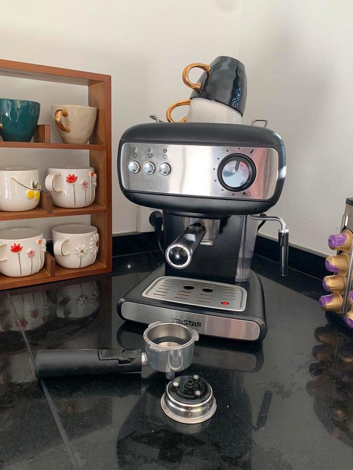 Koffie-, espressomachine van Tristar - CM-2276, Witgoed en Apparatuur, Koffiezetapparaten, Zo goed als nieuw, Gemalen koffie, Koffiepads en cups