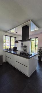 Hoogglans wit ( kook) schiereiland, Merk Siematic, Huis en Inrichting, Keuken | Complete keukens, Ophalen, Wit, Overige typen