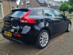 Volvo V40 1.6 D2 Summum 115PK 2013 Zwart, Auto's, Voorwielaandrijving, Zwart, 4 cilinders, Zwart
