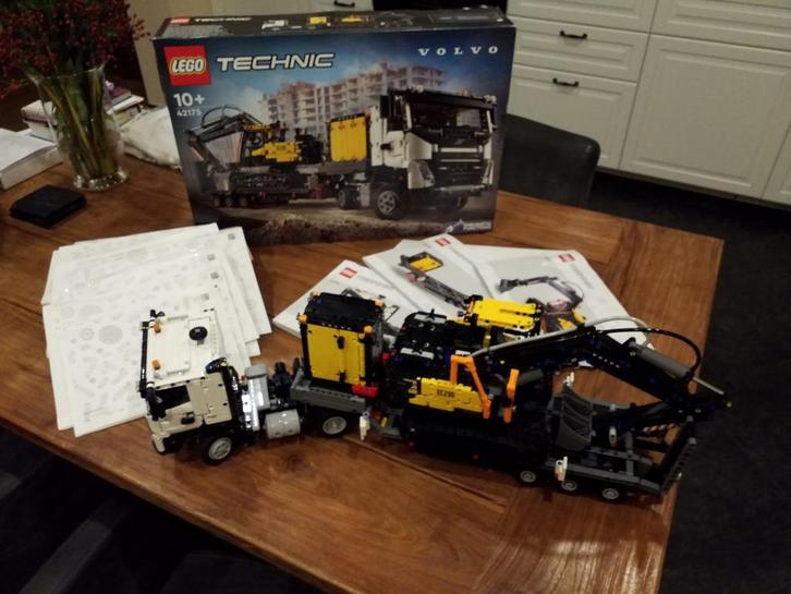 LEGO Technic Volvo Truck & Graafmachine 42175, Kinderen en Baby's, Speelgoed | Duplo en Lego, Zo goed als nieuw, Lego, Complete set