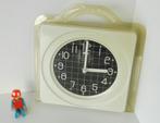 Vintage 80's wand klok - design Bengt Ek - 20x20 cm NIEUW!, Ophalen of Verzenden, Nieuw, Analoog, Wandklok