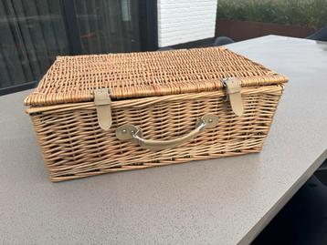 Picknickset rieten mand - 20-delig - 4 personen beschikbaar voor biedingen