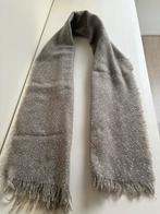 Warme, zacht groene sjaal, Ophalen of Verzenden, Zo goed als nieuw, Maat 46/48 (XL) of groter, Sjaal