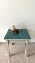 Upcycled tafeltje, Huis en Inrichting, Tafels | Bijzettafels, Nieuw, 55 tot 75 cm, 45 tot 60 cm, Hout