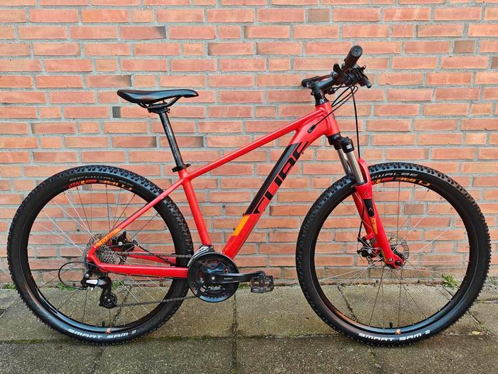 Cube AIM HPA 27,5" 16/S-M Shimano Tektro SR Suntour ZGAN 299, Fietsen en Brommers, Fietsen | Mountainbikes en ATB, Zo goed als nieuw