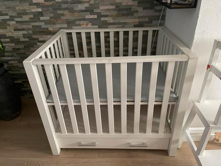 Box incl matrasje EN 4 kleden, Kinderen en Baby's, Boxen, Gebruikt, Rechthoekig, In hoogte verstelbaar, Boxkleed, Lade, Ophalen
