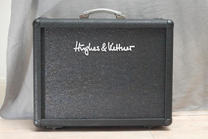 Hughes&Kettner Puretone Combo 25-40W, Muziek en Instrumenten, Versterkers | Bas en Gitaar, Zo goed als nieuw, Gitaar, Minder dan 50 watt