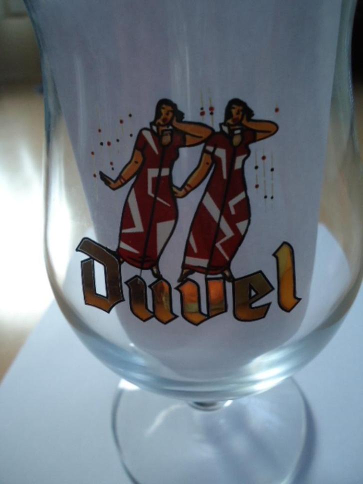 Duvel jaarglas 2004, Dansende dames, Verzamelen, Biermerken, Zo goed als nieuw, Glas of Glazen, Duvel, Ophalen of Verzenden