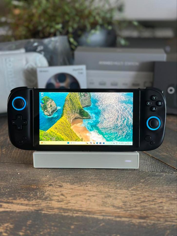 Antec core hs gaming handheld pc, Spelcomputers en Games, Games | Pc, Zo goed als nieuw, Overige genres, 2 spelers, Vanaf 12 jaar