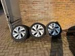 3x orginele Golf 8 velgen 17 inch met banden, Auto-onderdelen, Banden en Velgen, Ophalen, Velg(en), 17 inch, Zomerbanden