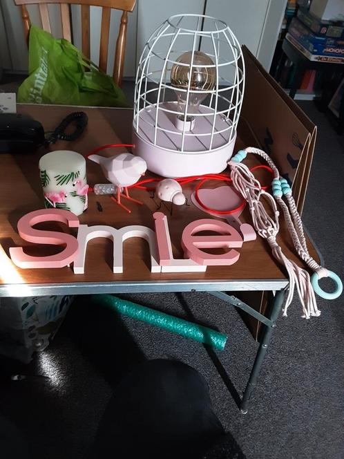 Roze assesoires, Kinderen en Baby's, Kinderkamer | Inrichting en Decoratie, Zo goed als nieuw, Lamp, Ophalen of Verzenden