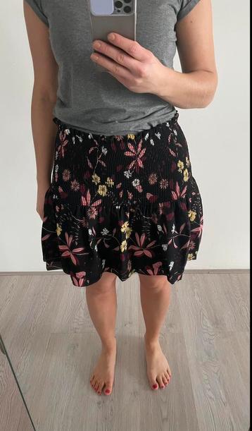 Josh V rok beschikbaar voor biedingen