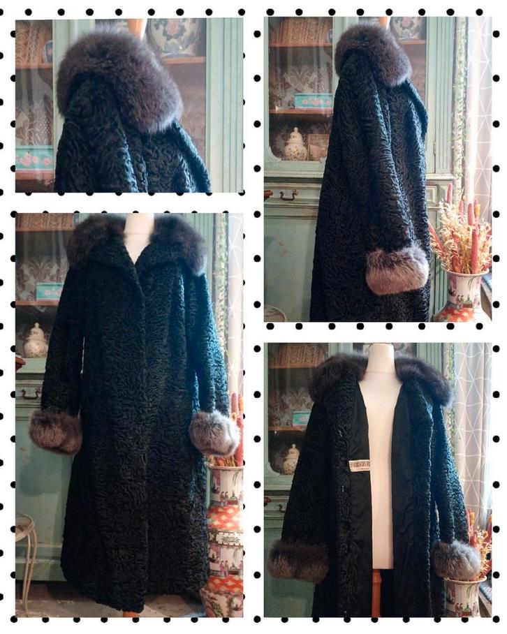 Prachtige vintage Astrakhan bontjas in zeer goede staat !, Kleding | Dames, Jassen | Winter, Zo goed als nieuw, Maat 42/44 (L)