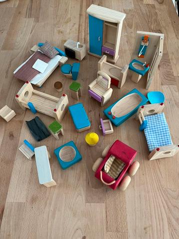 Plantoys houten poppenhuis meubels beschikbaar voor biedingen