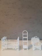Leuke Witte Poppenhuis Meubeltjes, Verzamelen, Poppenhuizen en Toebehoren, Ophalen of Verzenden, Poppenhuis
