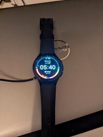 Galaxy Watch 4 classic beschikbaar voor biedingen