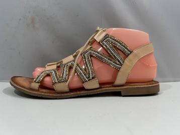 Bata, maat 39 leren sandalen met glinsterende steentjes beschikbaar voor biedingen