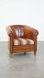 Karaktervolle, vintage clubfauteuil gemaakt van schapenleer, Huis en Inrichting, Fauteuils, Gebruikt, ., Vintage, 75 tot 100 cm