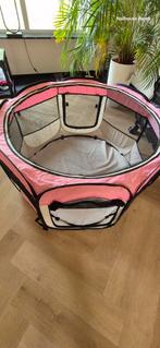 Inklapbare hondenbench 108x62cm creme/roze, Ophalen, Zo goed als nieuw