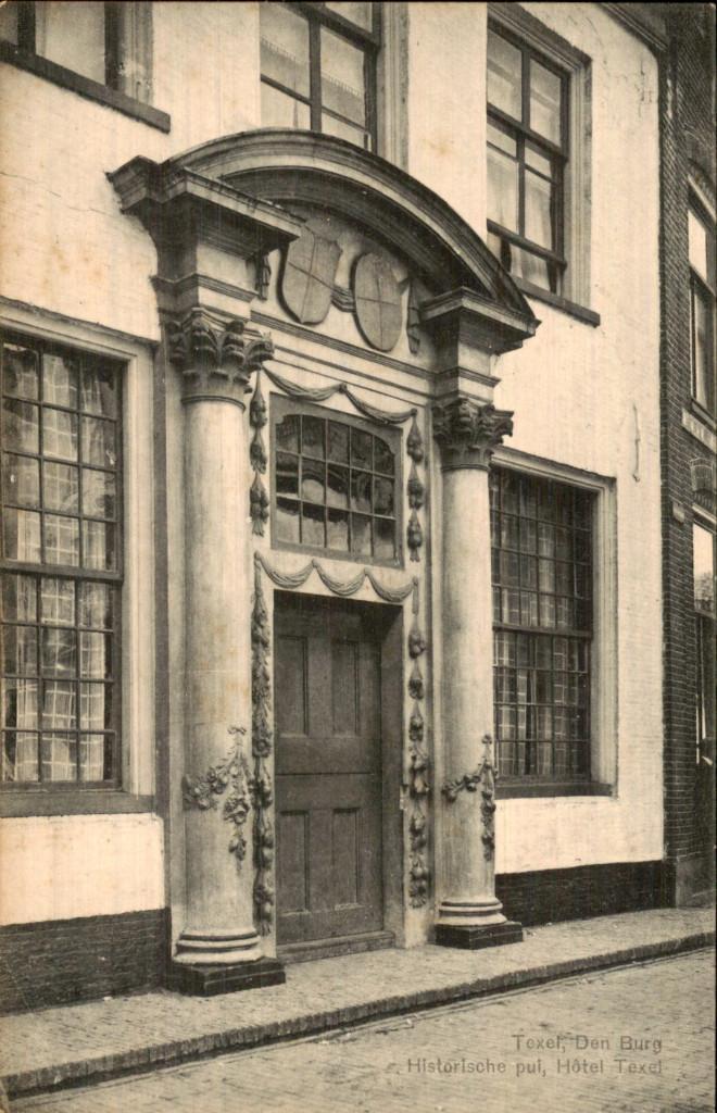 Texel - Den Burg - Hotel Texel, Verzamelen, Ansichtkaarten | Nederland, Ongelopen, Noord-Holland, Voor 1920, Ophalen of Verzenden